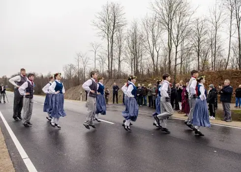 Atklāšanas pasākuma un autoceļa P109 