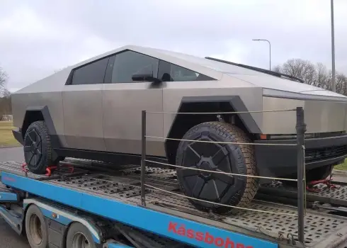 Latvijā manīts "Tesla Cybertruck"