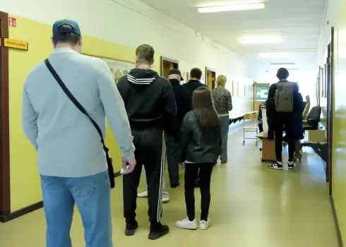Pašvaldību vēlēšanas 60. un 61. vēlēšanu iecirknī Rīgas 25. vidusskolā