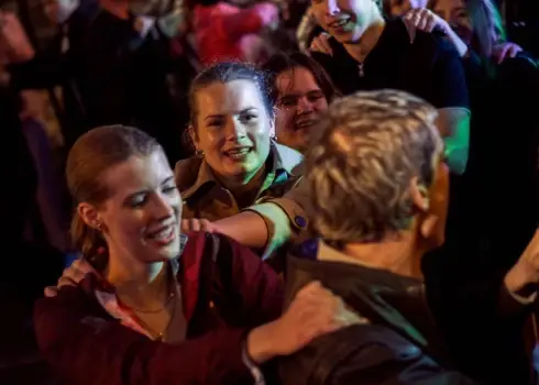 Jautrā noskaņā “Ezītis miglā” nosvin savu 15. dzimšanas dienu
