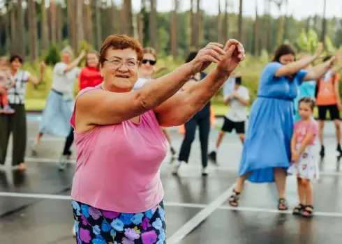 Vidzemes slimnīca svin 50 gadus – ar dziesmu, deju un kustību