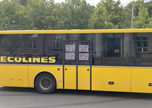 Pasažieru pārvadātāji protestē pie Ministru kabineta