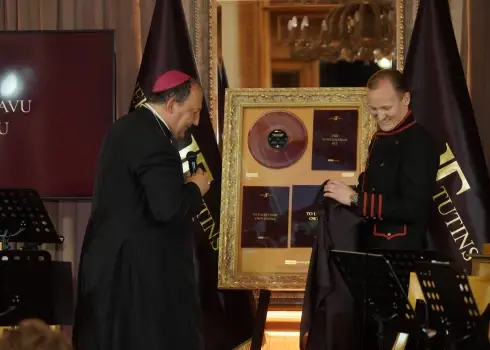 Komponista Jēkaba Tutiņa debijas albumu "Not Quite Baroque" prezentācija Benjamiņa namā; 28.08.2025
