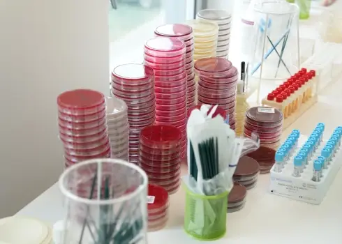 Valsts prezidents Edgars Rinkēvičs apmeklē “Centrālo laboratoriju”