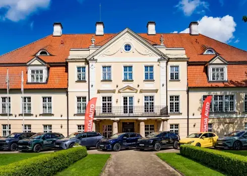 Rekordliels dalībnieku skaits un jauni modeļi – “Latvijas Gada auto 2026” tuvojas noslēgumam