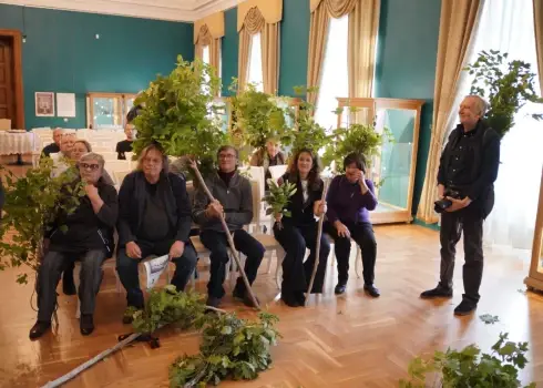 Jelgavā svinīgā gaisotnē atklāta izstāde “Kurzemes sajūtas"