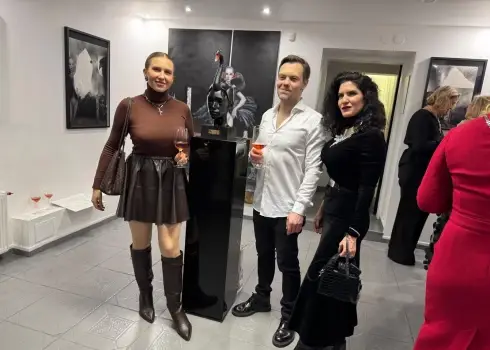 Arvils Linde ar dzimšanas dienas svinībām atklāj izstādi “Putnu vārdošana, jeb bezvārdu sarunas”