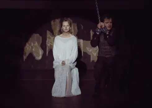 Ieskats Dailes teātra izrādē "Nāve un meitene"
