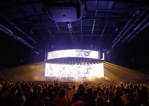 Mesa triumfāli atgriežas Xiaomi Arēnā – izskanējis lielkoncerts “Atbalss”