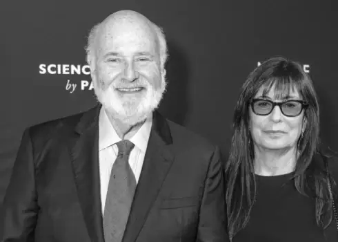 Holivuda sēro par slavenā režisora Roba Rainera un viņa sievas nāvi