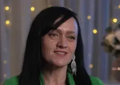 "Ģimene burkā" zvaigzne Agrita Bindre stāsta, ka meitai Marlēnai sācies "izteikts čaļu periods"