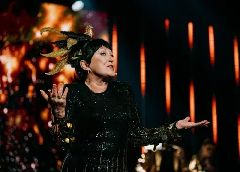 Raimonda Vazdika šovā "Pārdziedi mani!"