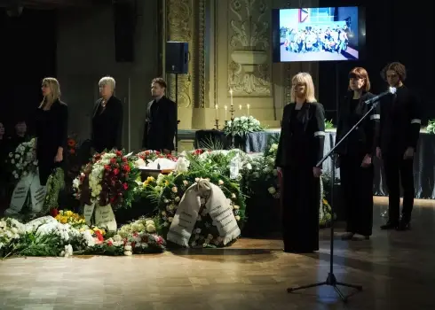 Pēdējā gaitā pavadīta basketbola leģenda Uļjana Semjonova. 15.01.2025.