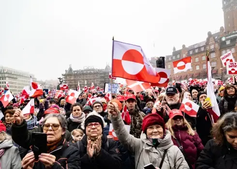 Demonstranti protestē pret Trampa draudiem Grenlandei