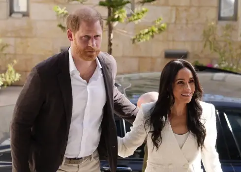 Prinča Harija un Meganas Mārklas vizītē Jordānijā