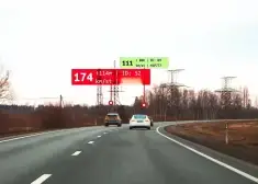 VIDEO: policija uz autoceļa A8 pieķer vairākus autovadītājus, kuri braukuši ar ātrumu virs 150 km/h