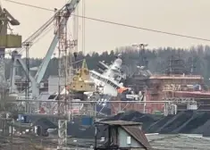 Ukrainas aizstāvji Ļeņingradas apgabalā trāpījuši Krievijas kaujas ledlauzim "Purga"