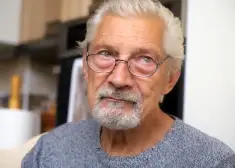 Zigurds Neimanis jau daudzus gadus sestdienas pavada Iļģuciema cietumā. Kāpēc?