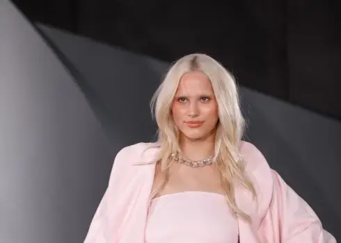 Latvijas dizaineru "Studio MX" skate Rīgas modes nedēļā. 15.04.2026.