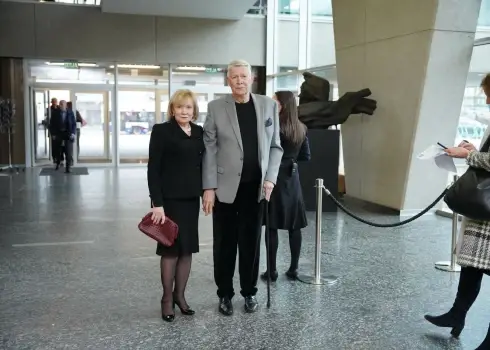 Sabiedrībā pazīstamas personas Dailes teātrī uz Kairiša iestudējuma "Pirmavots" pirmizrādi; 16.04.2026.