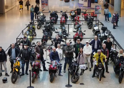 Motociklu entuziasti pulcējas “Latvijas Gada motocikls 2026” izstāde