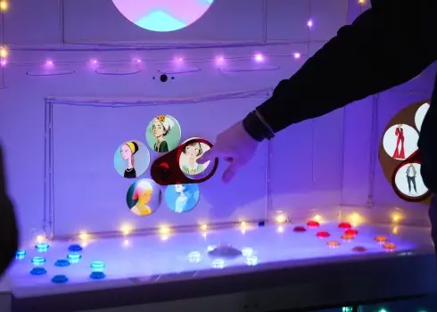 Mārupietis Dāvids ņem talkā datorus, mākslīgo intelektu un uzbūvē savai meitai “vienradžu fabriku”