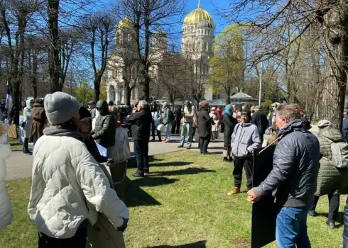 Pikets pret trīs vēja parku būvniecību pie Ministru kabineta (2026. gada 28. aprīlis)