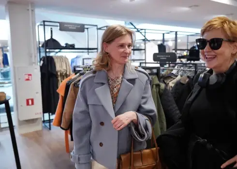 "Sātans Pradas brunčos 2" pirmizrāde